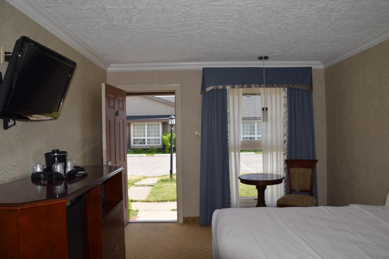 Festival Courtyard Inn Stratford Luaran gambar